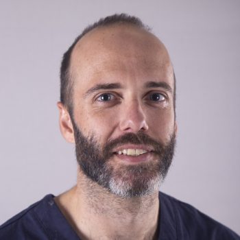 Dr Van Straaten